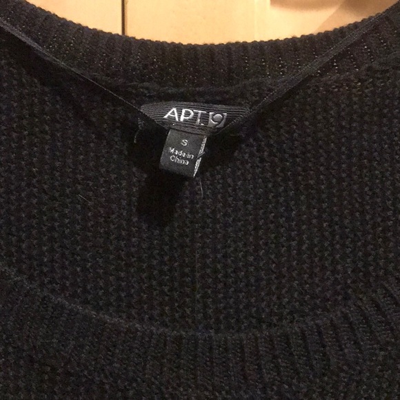New Small APT 9 pullover - Picture 2 of 6